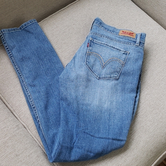 Denim - Levis 524 skinny
